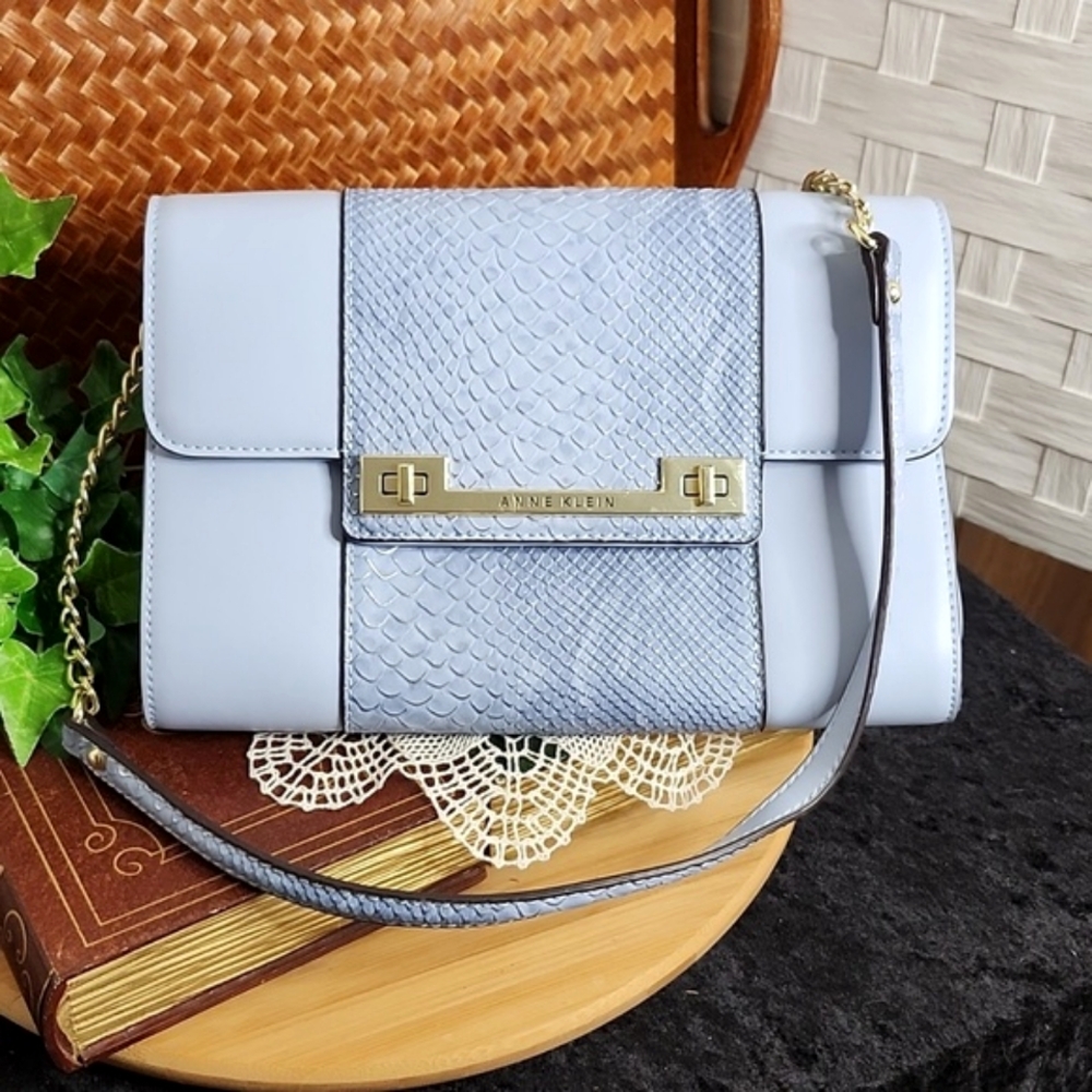 👉*ANNE KLEIN* STYLISH BLUE FAUX CROCODILE SKIN BAG W/ CHAIN & FX LEATHER STRAP